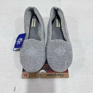 Women’s Grey Dearfoams Slippers